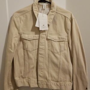 Buttoned Denim Jacket